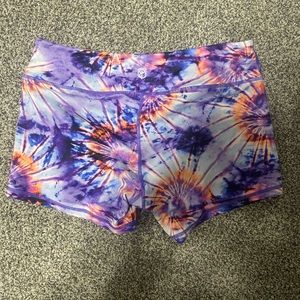 Born primitive shorts size large